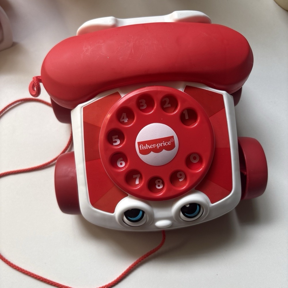 Fisher-Price Pull Toy Chatter Telephone Red White 2015 CMY08